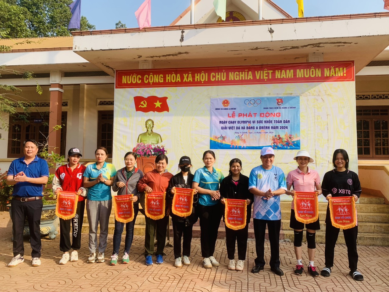 Lễ Phát động ngày chạy Olympic vì sức khỏe toàn dân và Giải việt dã xã Băng A Drênh năm 2023